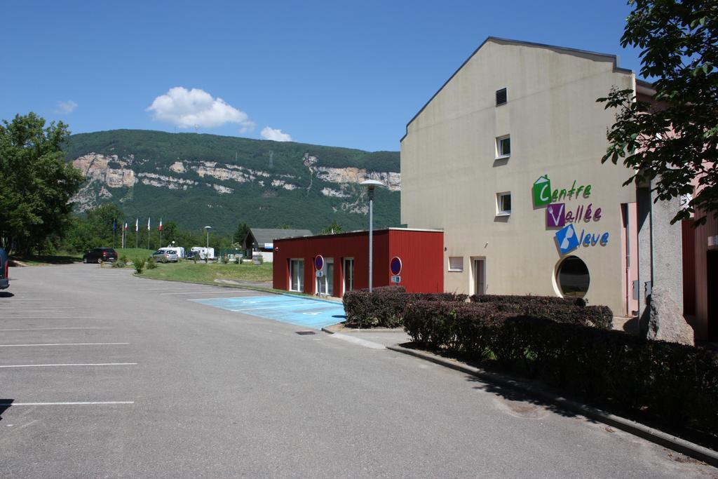 Hôtel Vallée Bleue Montalieu-Vercieu Exterior foto